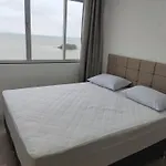 Apartamento 4 Quartos Frente Mar Centro Balneario Camboriu